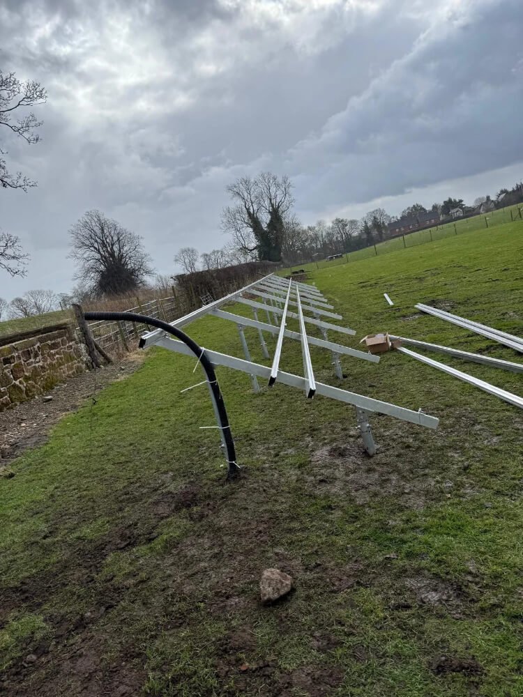 Ground mounted solar panel installation